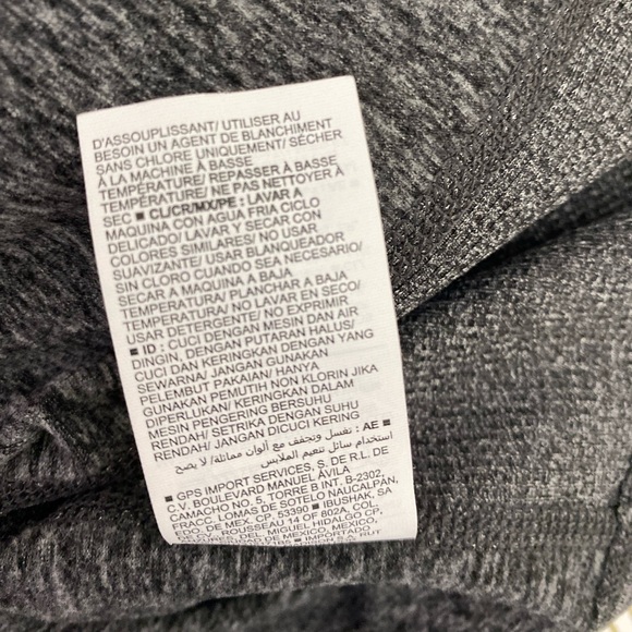 Old navy Cozecore crop top - Picture 3 of 9